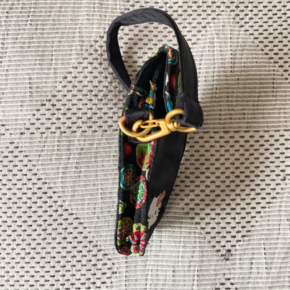 Vintage Sanrio Hello Kitty phone case 😺 - Picture 3 of 4